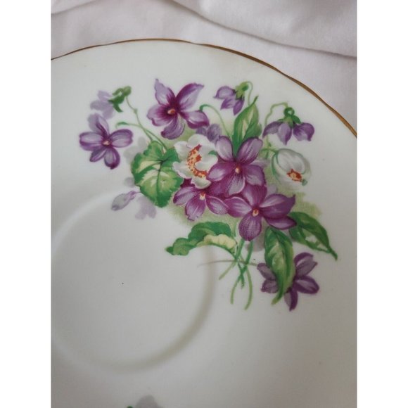 Royal Sutherland Saucer Bone China England Purple Violets Gold Trim Replacement - Picture 2 of 5